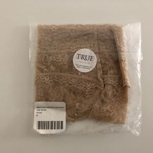 TRUE & CO BEST LACE HIPSTER EVER PANTY